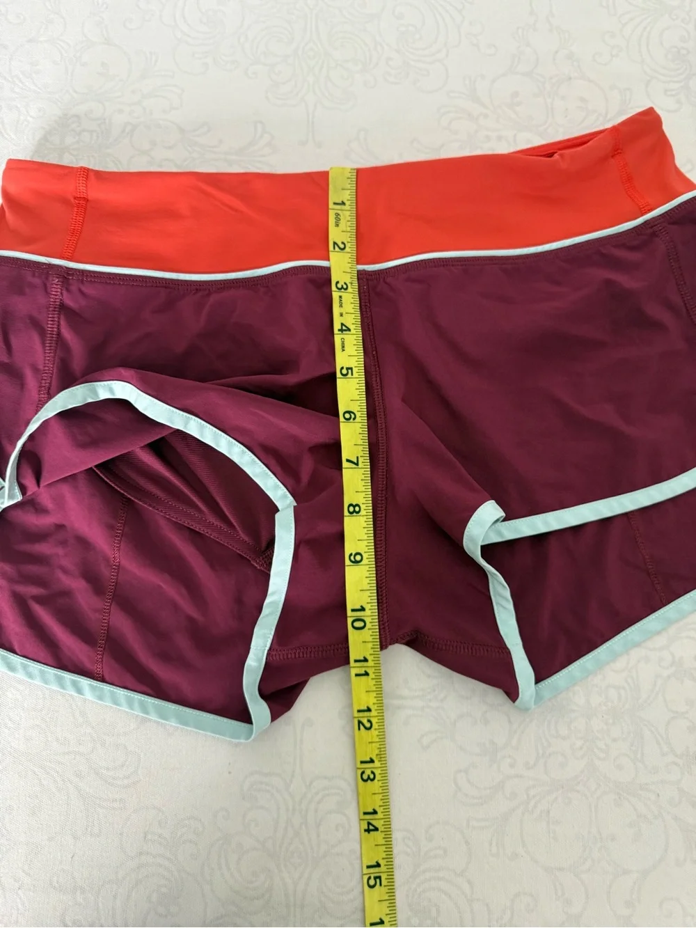 Lululemon Run: Speed Short *4-way Stretch Size 8
